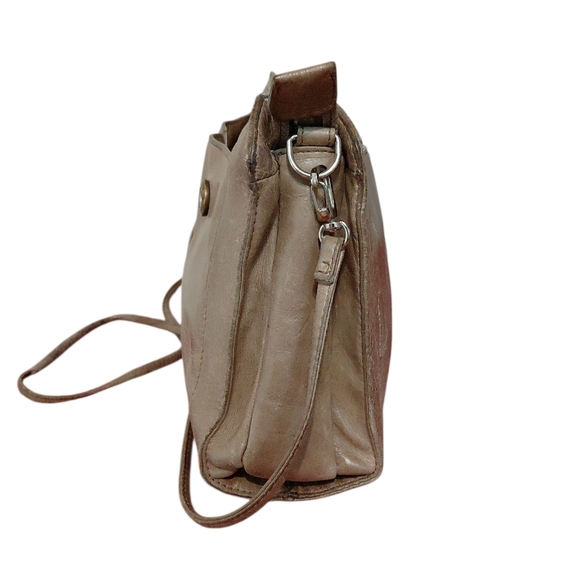 HOBO Tan Shoulder Bag - Picture 2 of 11
